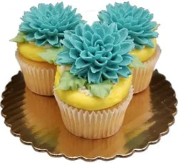 Bakery Cupcake Cake Trio Upscaled 3 Count - Each