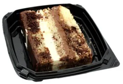 Bakery Cake Bar Tuxedo Slice - Each (730 Cal)
