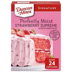 Duncan Hines Signature Perfectly Moist Strawberry Supreme Naturally Flavored Cake Mix - 15.25 Oz