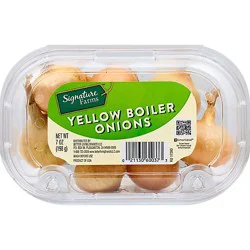Signature Farms Yellow Boiler Onions - 7 Oz