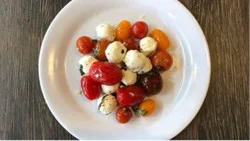 Tri Color Tomato Mozzarell Salad Cold - 1 Lb