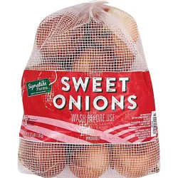 Signature Farms Onion Sweet - 3 Lb