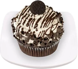 Signature Select Jumbo Chocolate Cookies N Creme Icing Cupcakes - Each