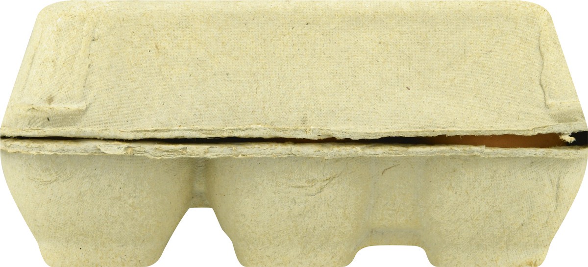 slide 4 of 13, FARMHOUSE EGGS Large Brown Cage Free Eggs, 18 Count, 18 ct