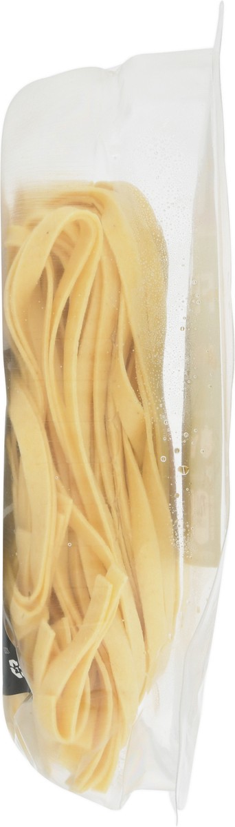 slide 6 of 13, O Sole Mio Fettuchini, 9 oz