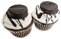 Cookies N Cream Mega Cupcakes 2 Count - Ea