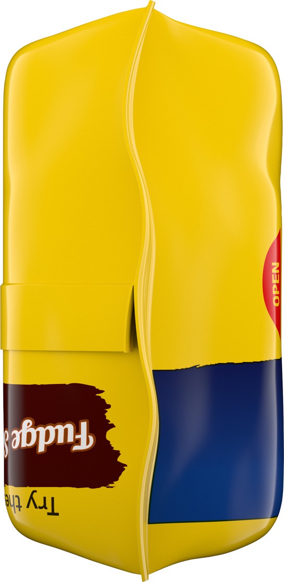 slide 8 of 13, Keebler Brands 05874 154730 Chips Deluxe DblChocolateM&M OW Everyday 9.75oz No PMT_3D Keebler_CCC, 9.75 oz