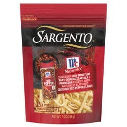 Sargento Mozzarella & Parmesan Shredded Cheeses with Crushed Red Pepper, Traditional Cut, 7 oz