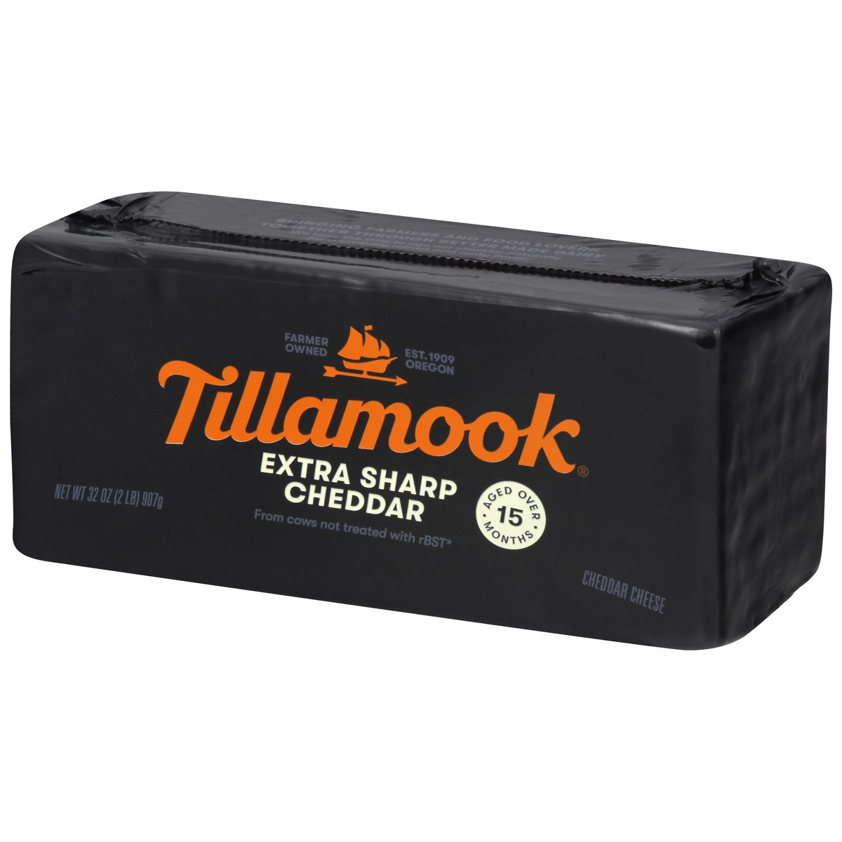 slide 2 of 9, Tillamook Extra Sharp Cheddar Cheese 32 oz, 32 oz