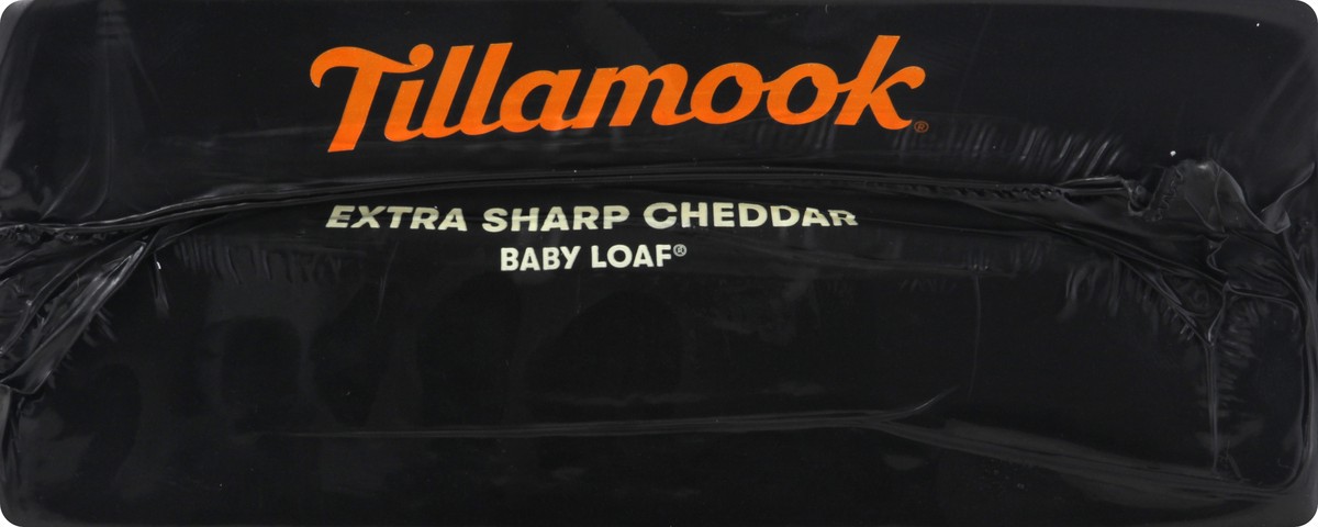 slide 3 of 9, Tillamook Extra Sharp Cheddar Cheese 32 oz, 32 oz