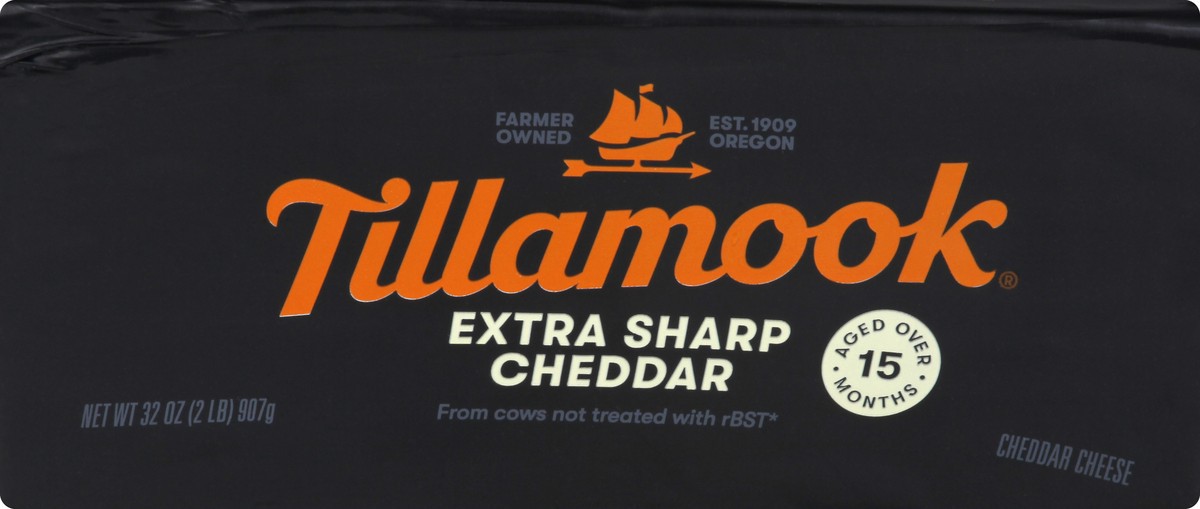 slide 5 of 9, Tillamook Extra Sharp Cheddar Cheese 32 oz, 32 oz