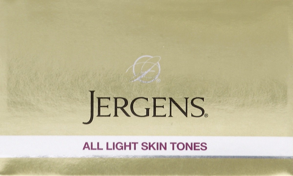 slide 3 of 5, Jergens BB Body Perfecting Body Cream with Sunscreen Broad Spectrum SPF Light, 6 oz