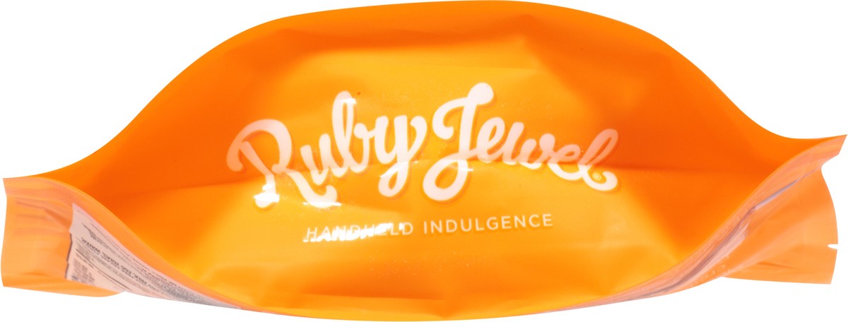 slide 5 of 12, Ruby Jewel Spiced Pumpkin Ice Cream Sandwich 5.25 fl oz, 5.25 fl oz