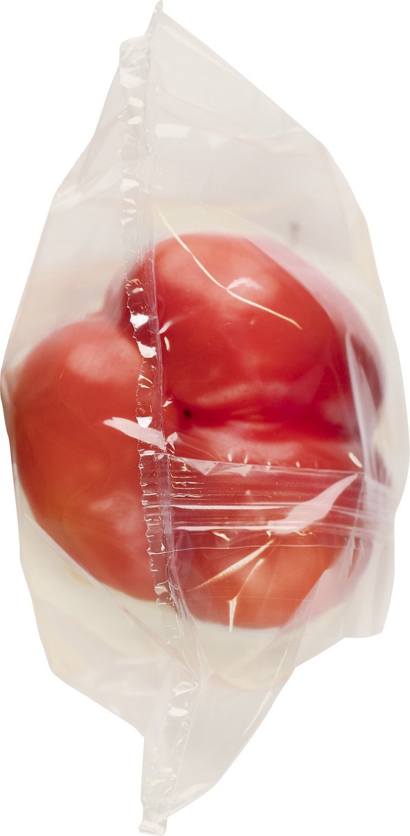 slide 4 of 8, Pero Stoplight Peppers 3 ea, 3 ct