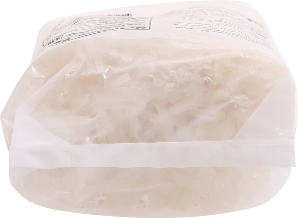 slide 7 of 9, Three Ladies Brand Medium Rice Stick 14 oz Bag, 14 oz