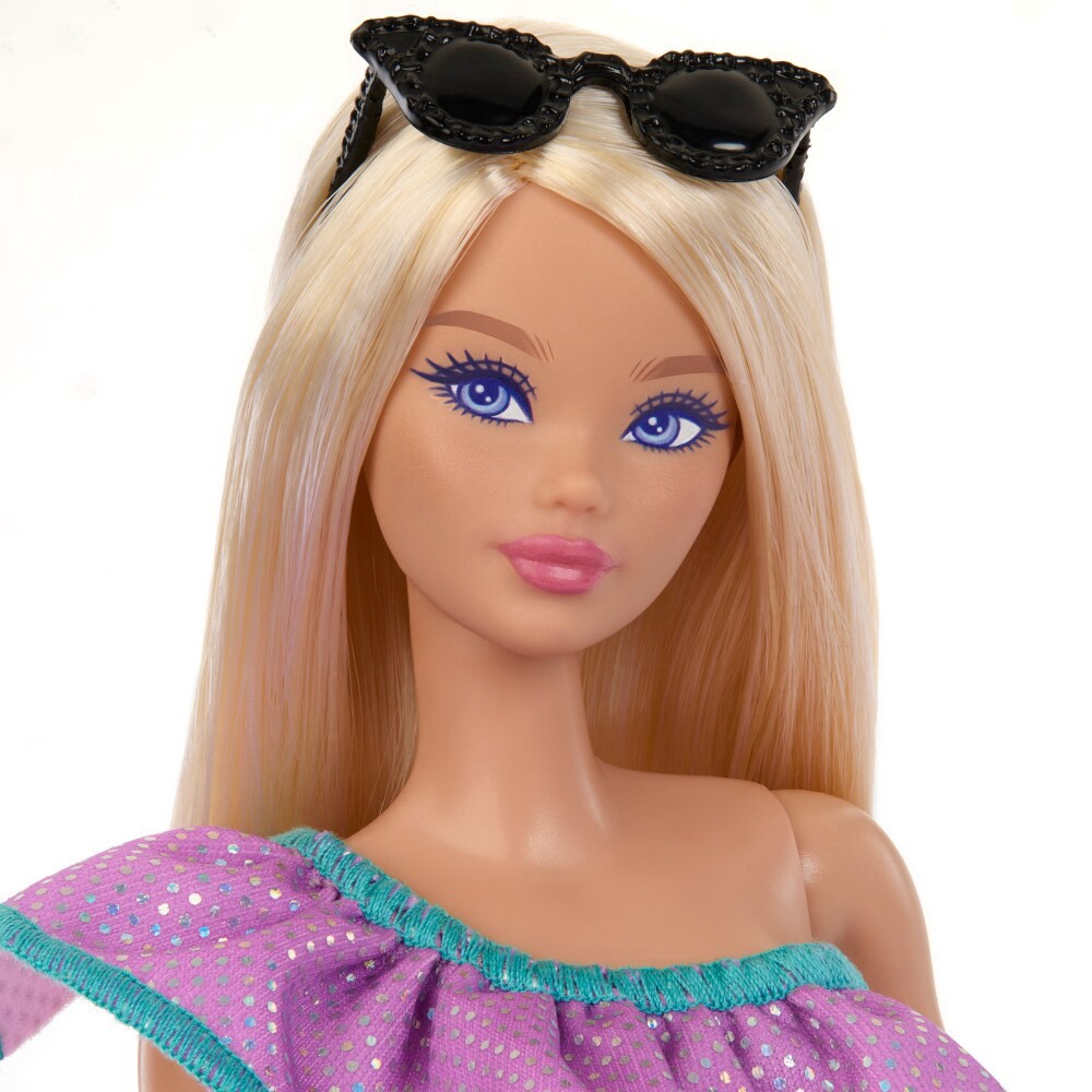 slide 5 of 6, Barbie Doll & Accessories, 1 ct