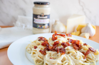 slide 15 of 22, Botticelli Garlic Alfredo Premium White Pasta Sauce 14.5 oz, 14.5 oz