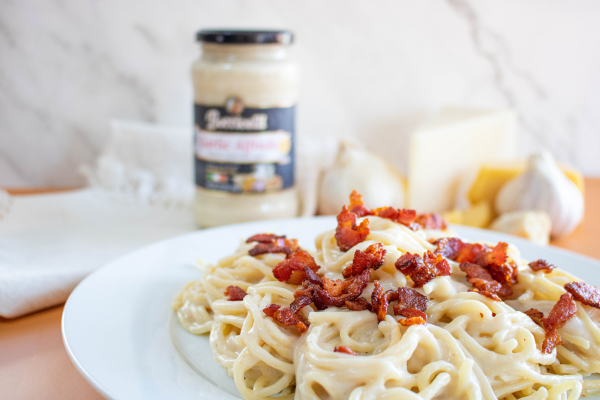 slide 13 of 22, Botticelli Garlic Alfredo Premium White Pasta Sauce 14.5 oz, 14.5 oz