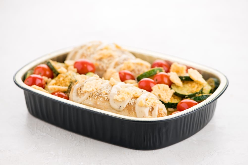 slide 1 of 1, Home Chef Oven Ready Tuscan Chicken With Roasted Grape Tomatoes And Crispy Zucchini, 32 oz