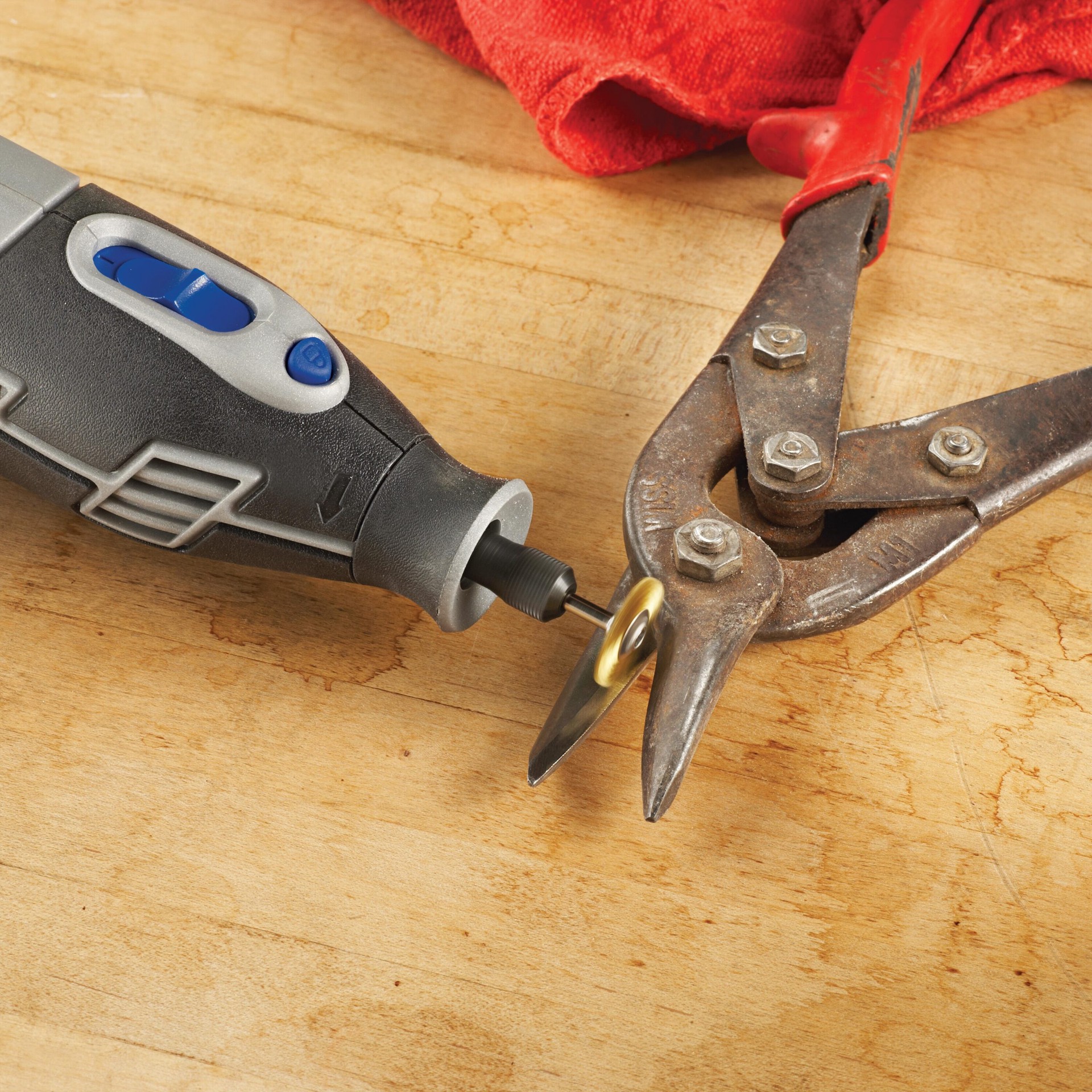 slide 4 of 6, Dremel 2 -Piece Brass 3/4-in Cleaning/Polishing Bit Accessory, 1 ct