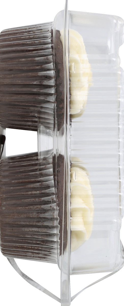 slide 3 of 4, Lucky Spoon Bakery Lucky Spoon Cupcake With Van Buttercr Chocolate - 8 Oz, 8 oz