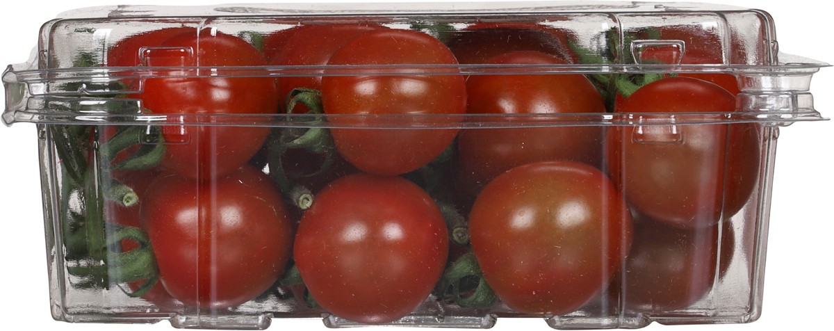 slide 6 of 12, Nature Fresh Farms Hiiros Red Cherry Tomatoes 12 oz, 12 oz