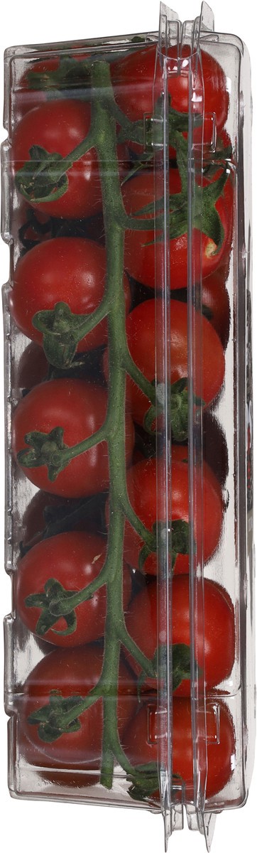 slide 2 of 12, Nature Fresh Farms Hiiros Red Cherry Tomatoes 12 oz, 12 oz