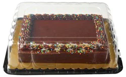 Bakery Fresh Goodness Yellow Cake With Chocolate Buttercreme Icing