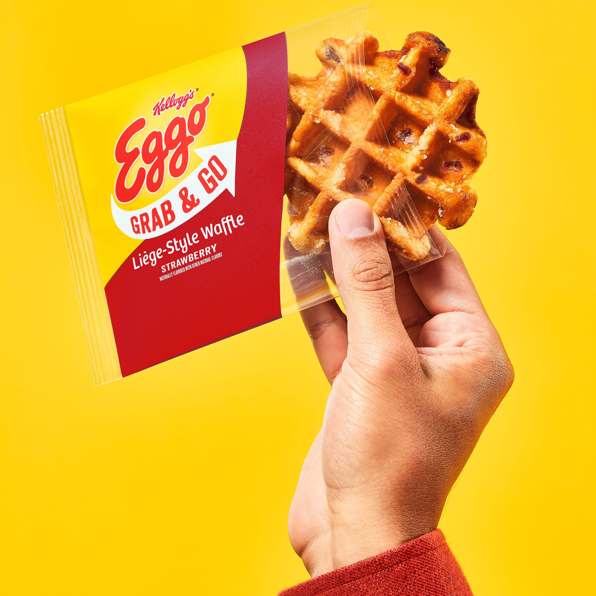 slide 5 of 5, Eggo Frozen Grab & Go Waffles, Frozen Breakfast, Kids Snacks, Strawberry, 7.76oz Box, 4 Waffles, 7.76 oz