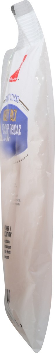 slide 8 of 9, Harris Teeter Combo Ex Shrp & Gouda Snack, 1 ct