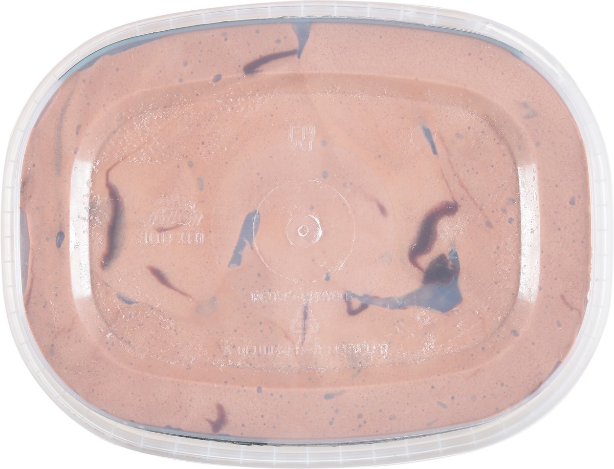 slide 7 of 9, Lunds & Byerlys Chocolate Fudge Brownie Gelato 30 fl oz, 30 fl oz