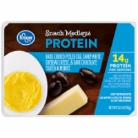 slide 1 of 1, Kroger Peeled Egg White Cheddar Cheese Dark Chocolate Almonds Protein Snack Medley, 3.35 oz
