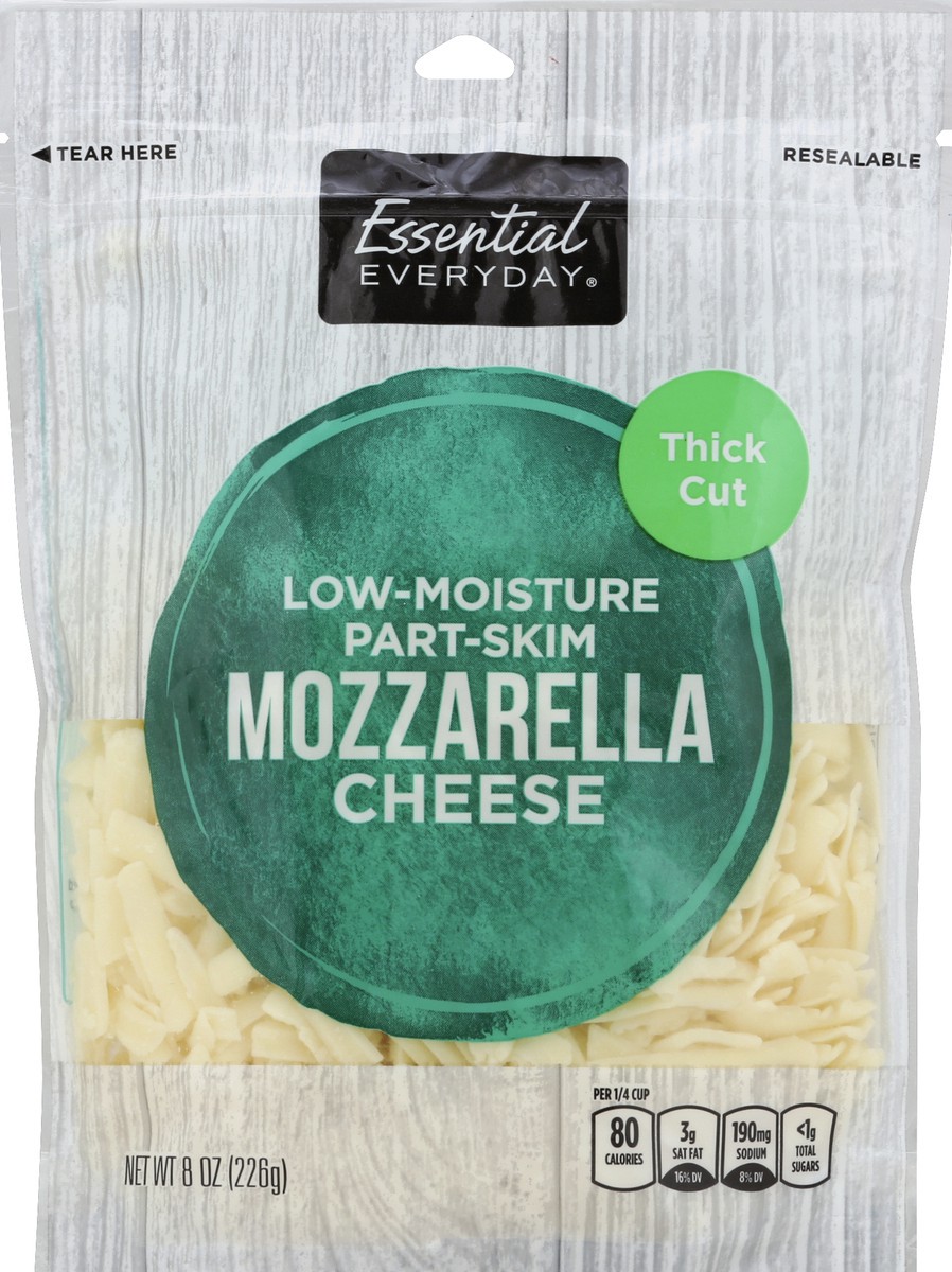 slide 5 of 6, Essential Everyday Shred Mozz, 1 ct