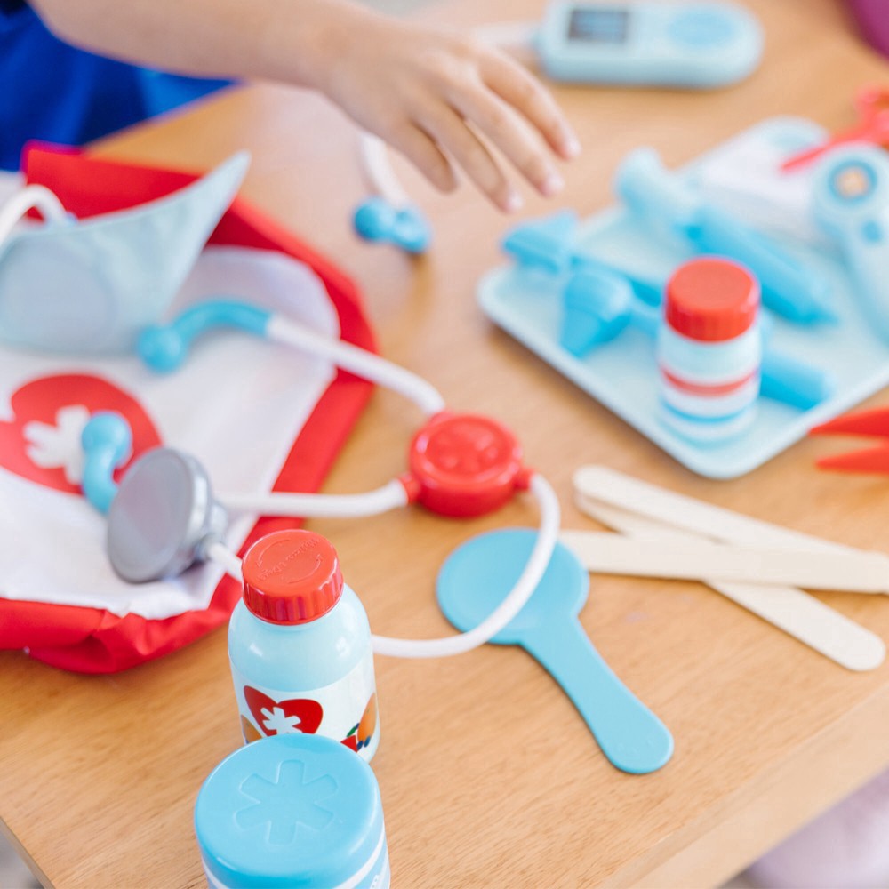 slide 5 of 17, Melissa & Doug Get Well Doctor's Kit Play Set, 1 ct