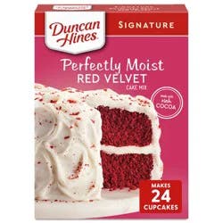 Duncan Hines Signature Perfectly Moist Red Velvet Cake Mix 15.25 oz