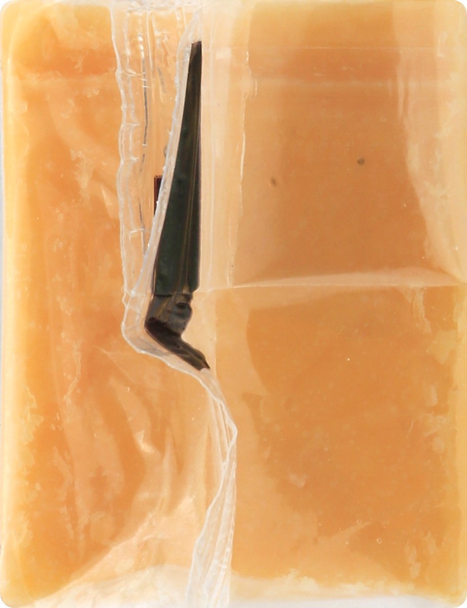 slide 5 of 9, Tillamook Extra Sharp Cheddar Cheese 10 oz, 10 oz