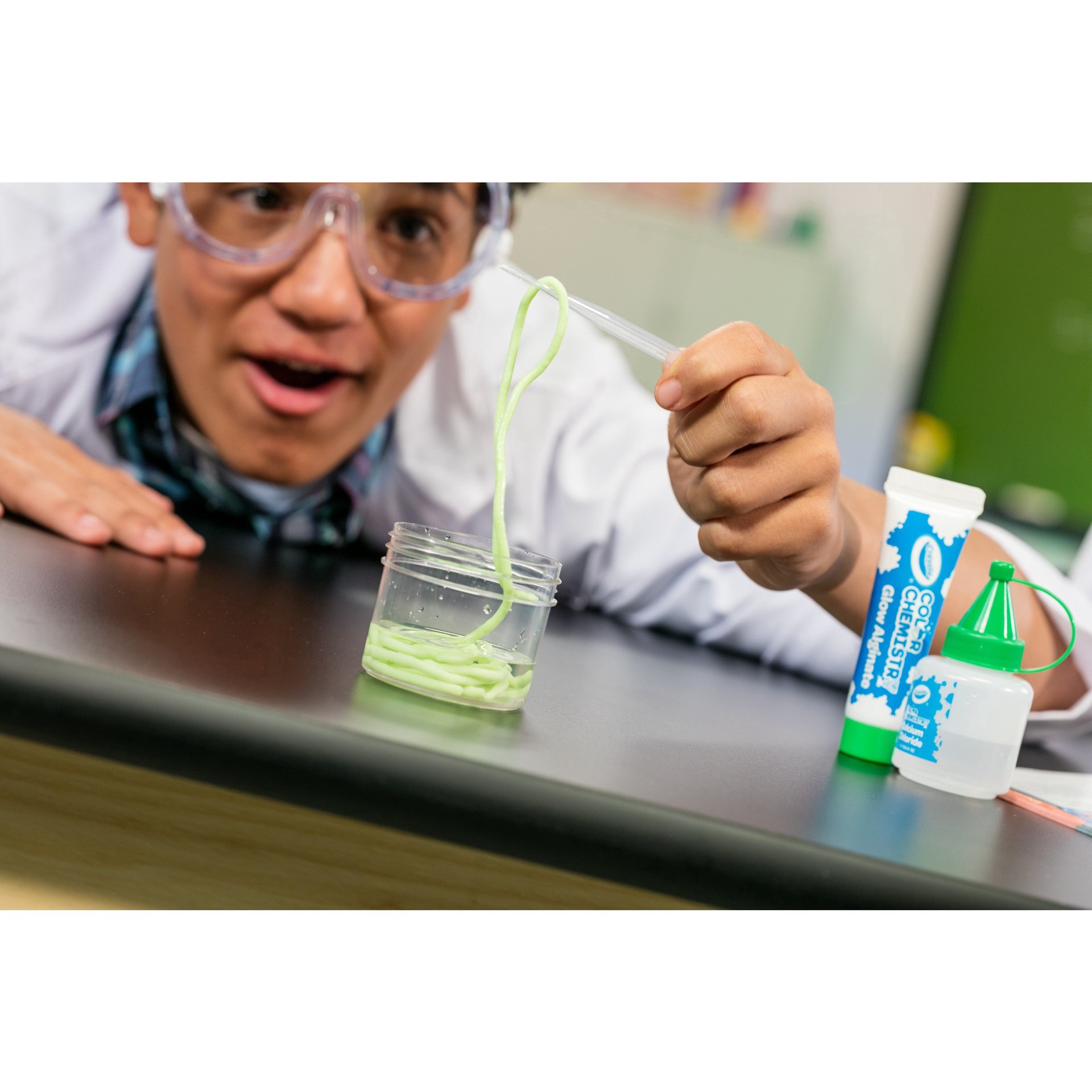 slide 9 of 11, Crayola 43pc Color Chemistry Super Lab Activity Set, 1 ct