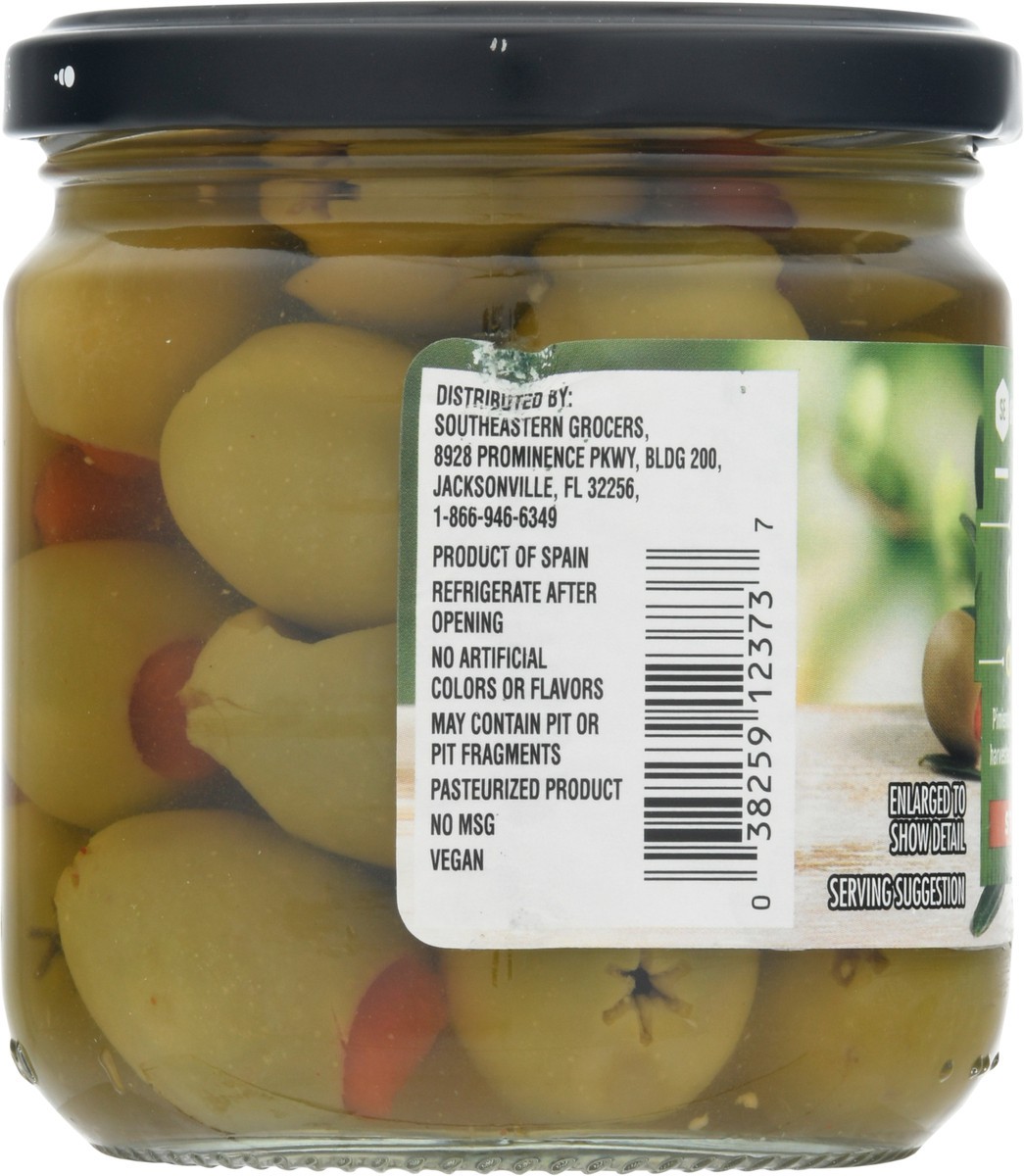 slide 10 of 11, SE Grocers Stuffed Queen Olives, 7 oz