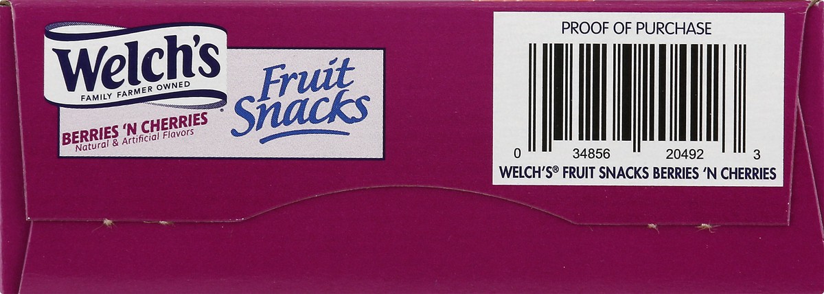 slide 11 of 14, Welch's Fruit Snacks-Berries 4Pk, 1 ct