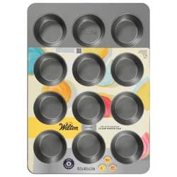 Wilton Silver 12 Cup Muffin Pan 1 Each