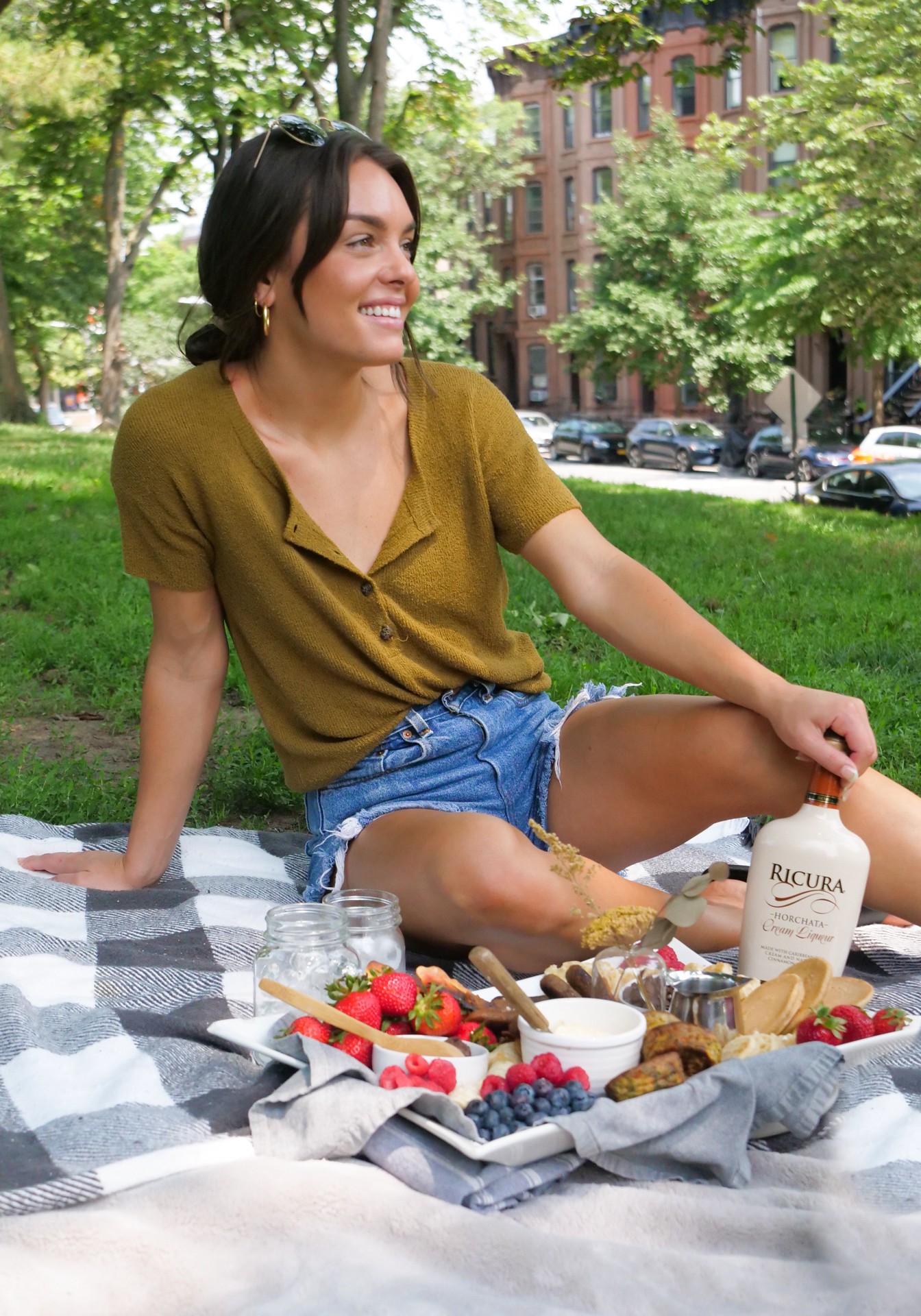 slide 3 of 4, Ricura Cream Liqueur Horchata 750 ml, 750 ml