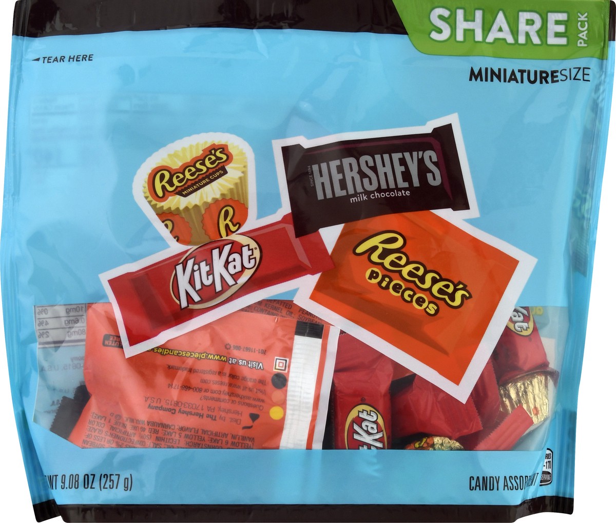 slide 2 of 10, HERSHEY'S, KIT KAT and REESE'S Miniatures Assorted Flavored Candy Share Pack, 9.08 oz, 9.08 oz