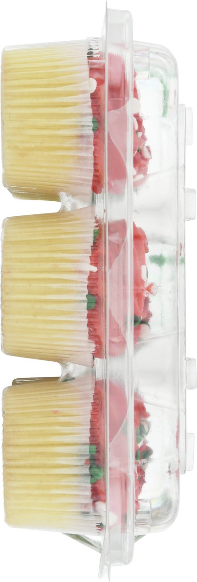 slide 10 of 16, LaBree's Bakery 12Ct Mini Christmas Gold Cupcakes, 10.5 oz