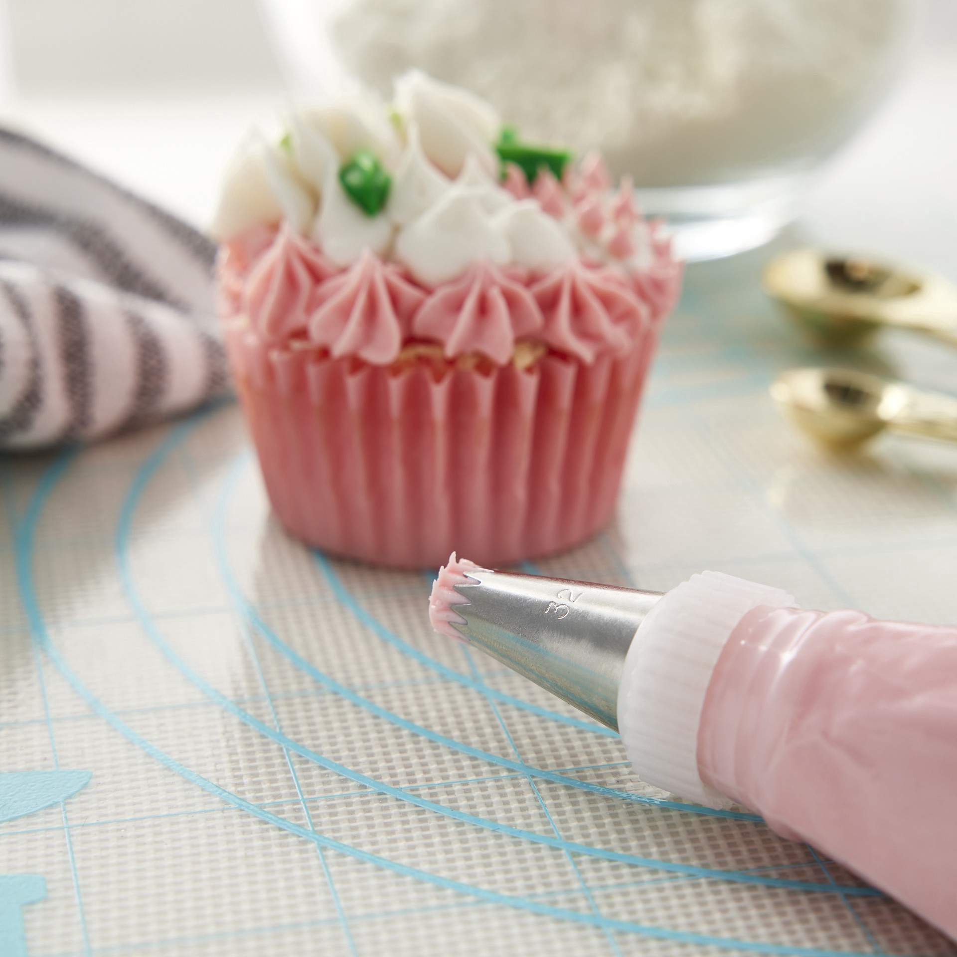 slide 3 of 3, #32 Open Star Decorating Tip By Celebrate It, no. 32