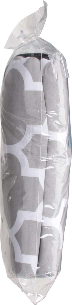 slide 2 of 9, Whitmor Reversible Cover And Pad Medallion, 1 ct