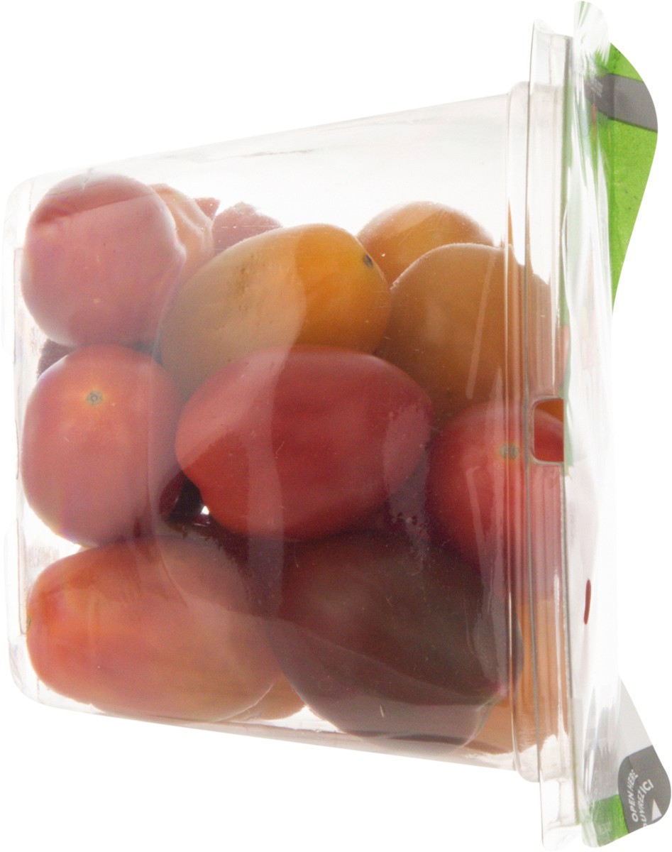 slide 6 of 11, Mucci Farms Blended Flavours Tomatoes 1 ea, 10 oz