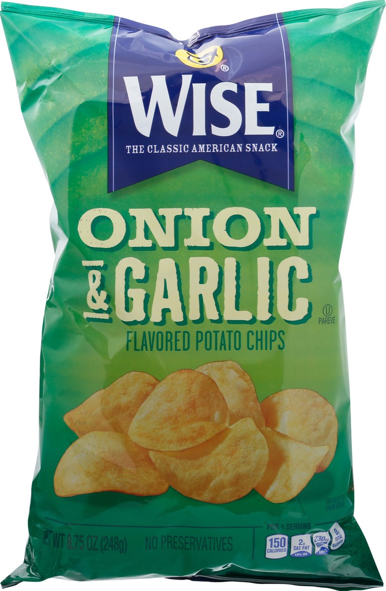 slide 8 of 13, Wise Onion & Garlic Flavored Potato Chips 8.75 oz, 8.75 oz