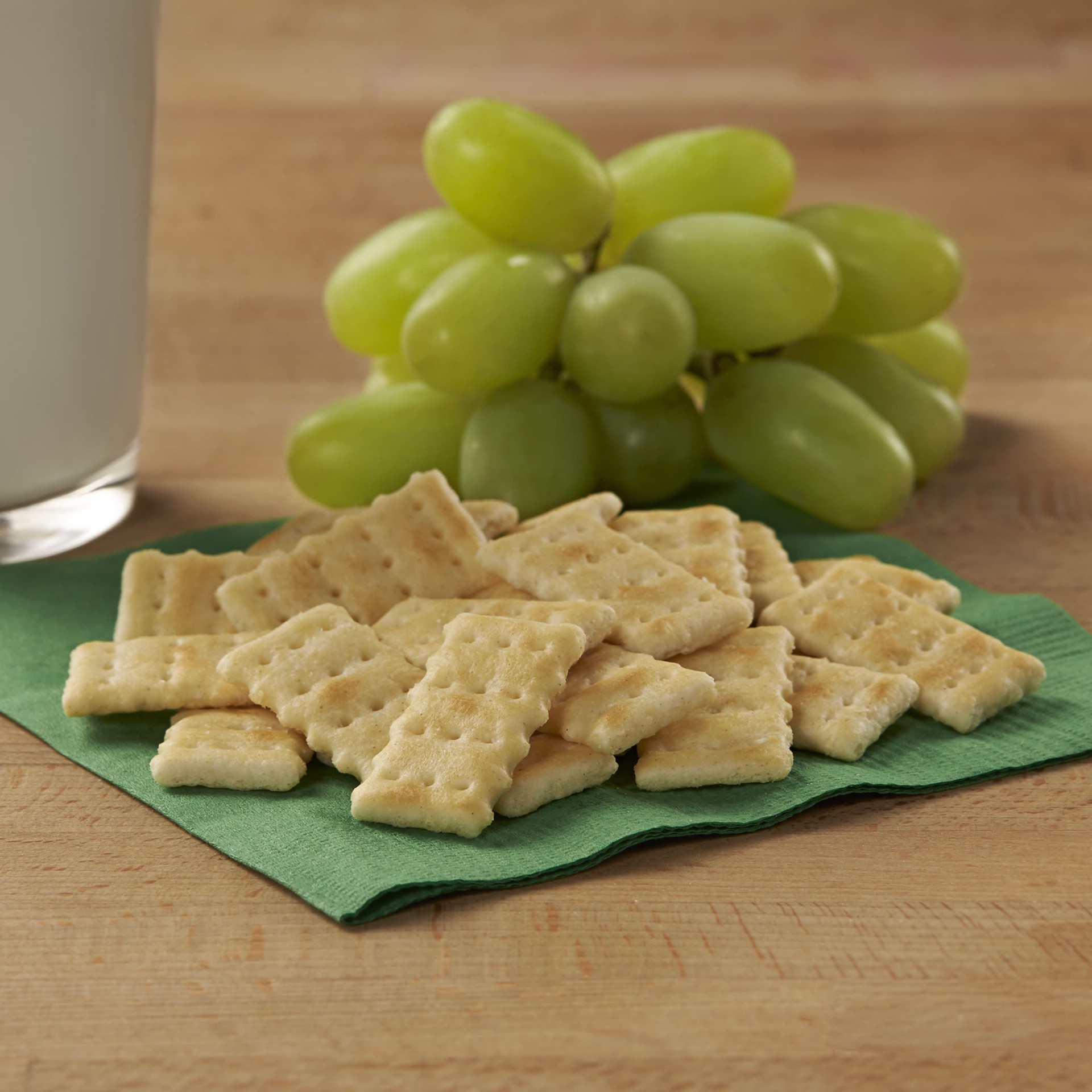 slide 4 of 5, Club Minis Original Crackers 11 oz, 11 oz