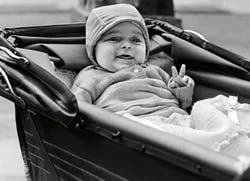 Avanti Card Baby Peace Sign