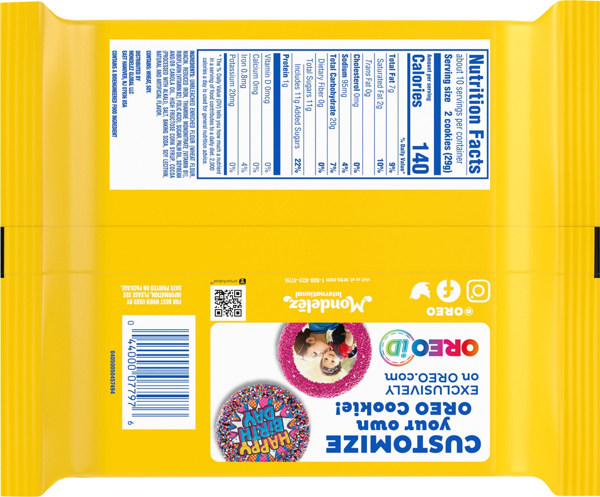 slide 4 of 13, OREO Black and White Cookie Creme Sandwich Cookies, Limited Edition, 10.68 oz, 10.68 oz